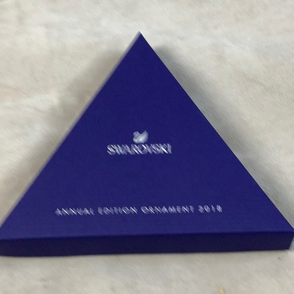 NWOT Exquisite Swarovski Crystal Annual Edition 2018 Annual Holiday Ornament - Picture 7 of 7